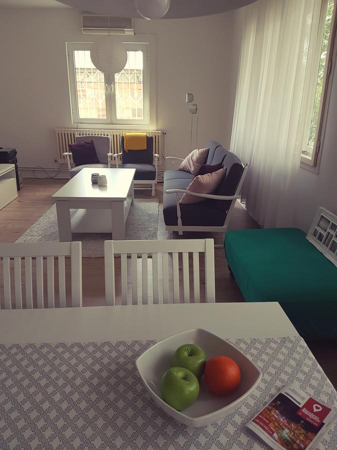 Cosy And Chic... Parking Included Apartment Sarajevo Ngoại thất bức ảnh